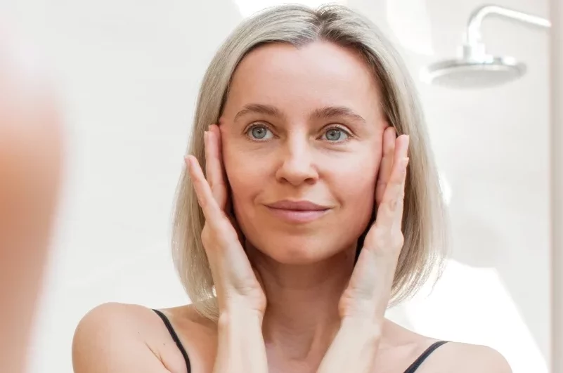 What Is the Ideal Facelift Age? Banner