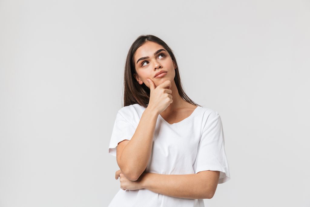 How to Tell if Someone Has Had a Facelift? Banner